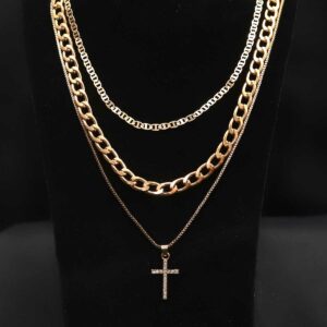 Trojdielna retiazka s krížikom